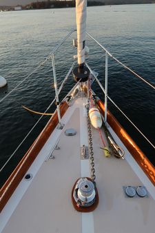 Hinckley Sou'wester 43 Sloop image