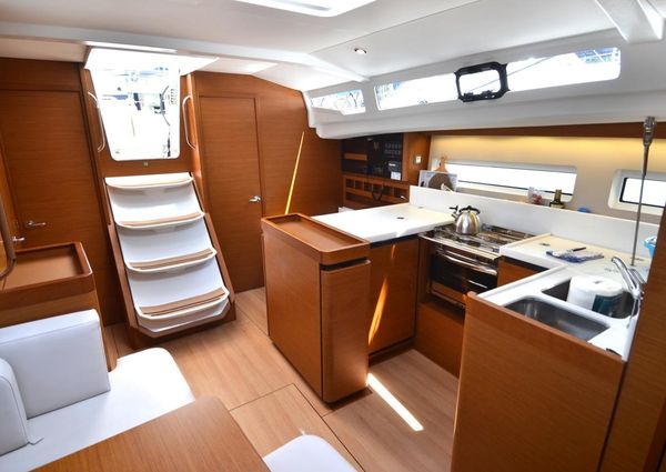 Jeanneau Sun Odyssey 440 image