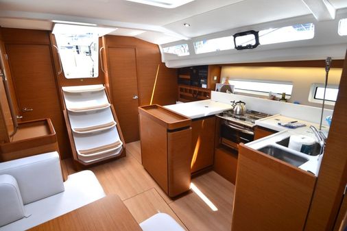 Jeanneau Sun Odyssey 440 image