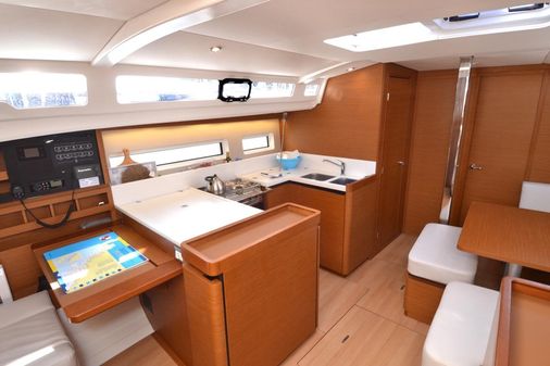 Jeanneau Sun Odyssey 440 image