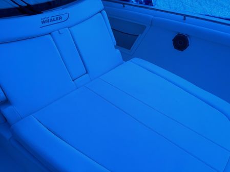 Boston Whaler 350 Outrage image