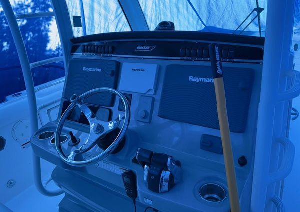 Boston Whaler 350 Outrage image