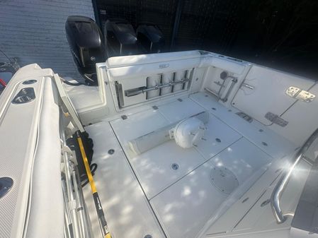 Boston Whaler 350 Outrage image