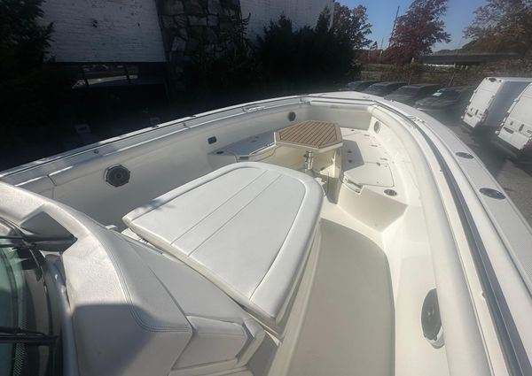 Boston Whaler 350 Outrage image