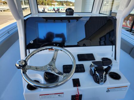 Sportsman OPEN-252-CENTER-CONSOLE image