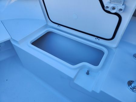 Sportsman OPEN-252-CENTER-CONSOLE image