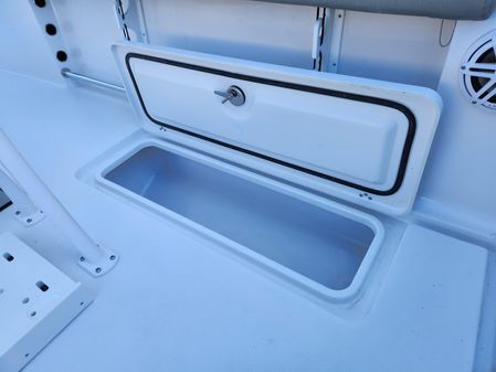 Sportsman OPEN-252-CENTER-CONSOLE image