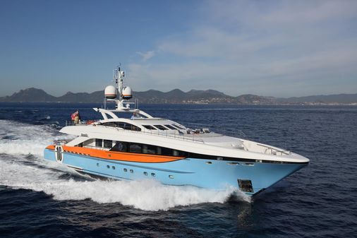 Heesen 3700 image