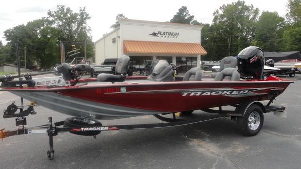 Tracker Pro Team 195 TXW