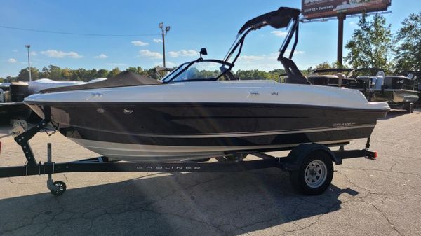 Bayliner VR4 Bowrider I/O