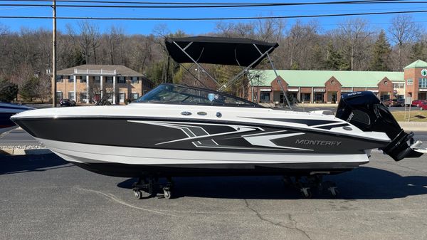 Monterey M225