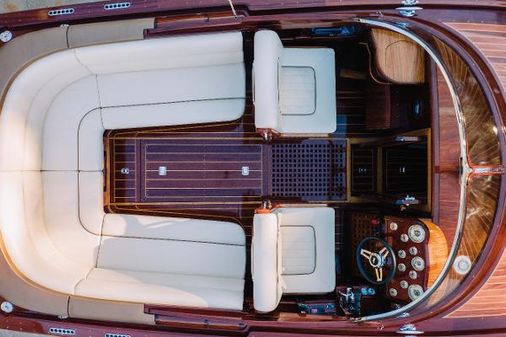 Custom 30-ARION-TWIN-COUPE image