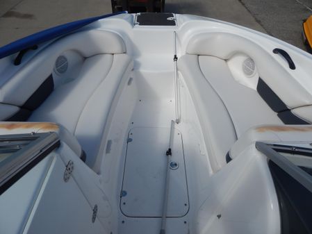 Yamaha Boats SX210 image