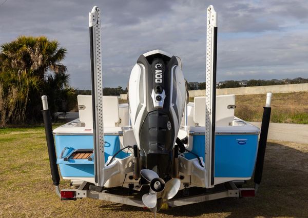 Tidewater 2110 Bay Max image