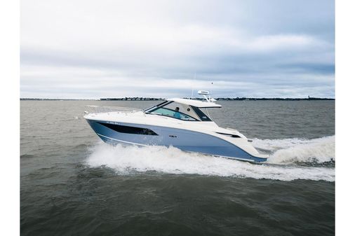 Sea Ray Sundancer 320 image