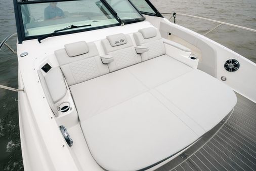 Sea Ray Sundancer 320 image