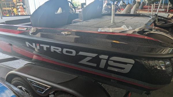Nitro Z19 Pro 