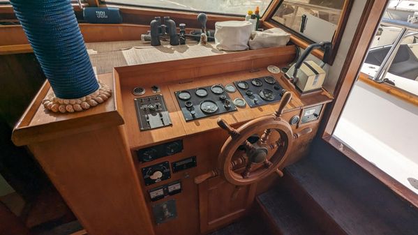 Sea Ranger 45 motor yacht image