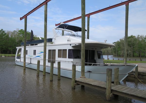Monticello River Yacht Houseboat image