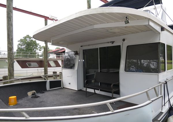 Monticello River Yacht Houseboat image