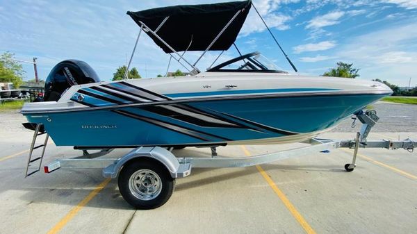 Bayliner VR4