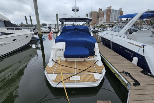 Sea Ray 320 Sundancer image