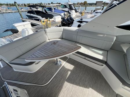 Sea Ray Sundancer 320 OB image