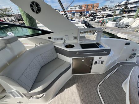 Sea Ray Sundancer 320 OB image