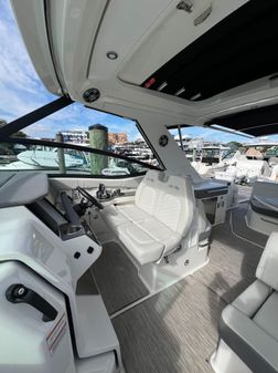 Sea Ray Sundancer 320 OB image