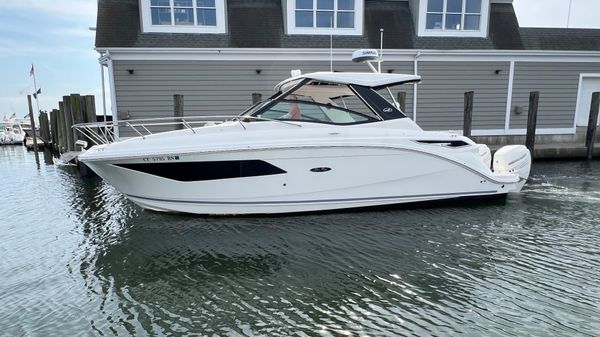 Sea Ray Sundancer 320 OB 