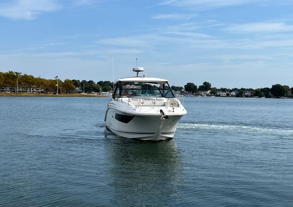 Sea-ray SUNDANCER-320-OB image