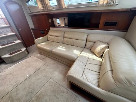 Cruisers Yachts 405 Express Motoryacht image