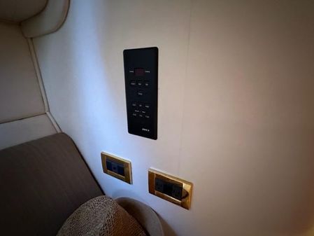 Sea Ray 450 Sundancer image