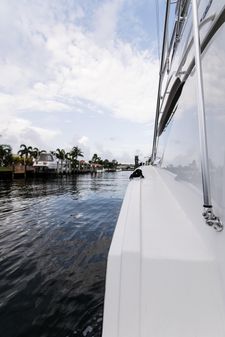 Hatteras Convertible image