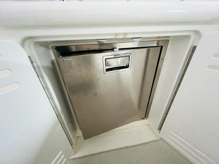 Sea Ray 440 Sundancer image