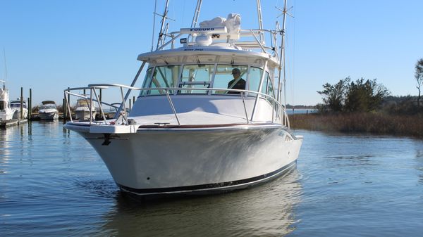 Luhrs 32 Open 