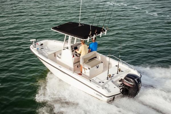 Boston-whaler 210-DAUNTLESS - main image