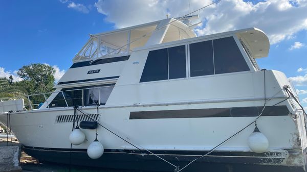 Viking Sport Yacht