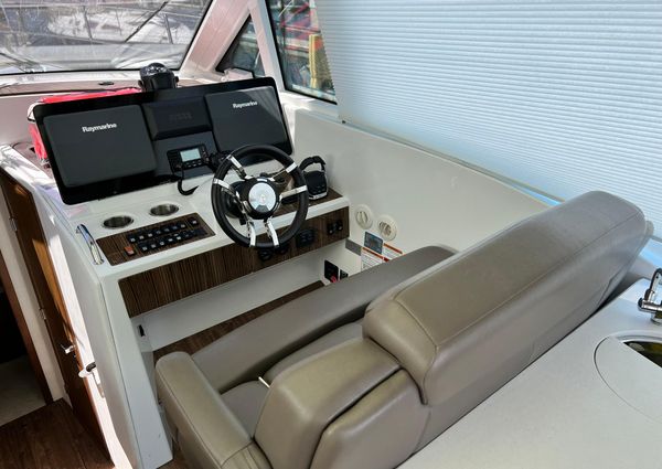 Cruisers-yachts 41-CANTIUS image