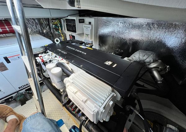 Cruisers-yachts 41-CANTIUS image