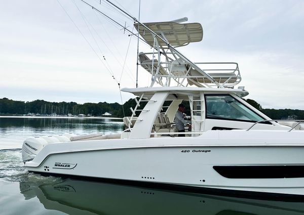 Boston Whaler 420 Outrage image