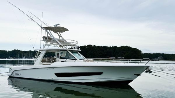 Boston Whaler 420 Outrage 