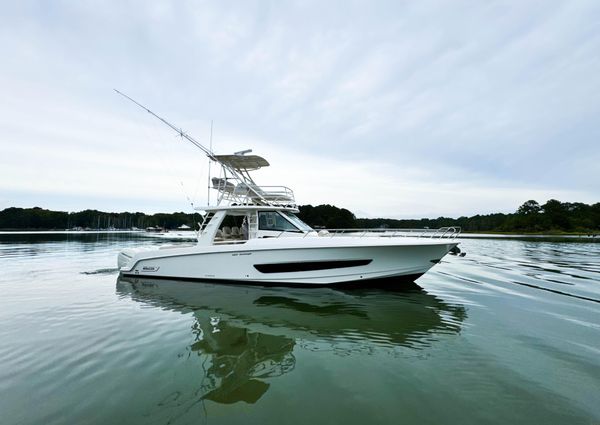 Boston Whaler 420 Outrage image