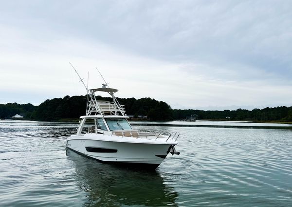 Boston Whaler 420 Outrage image