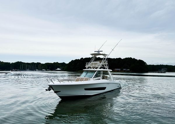 Boston Whaler 420 Outrage image