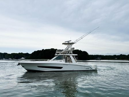 Boston Whaler 420 Outrage image