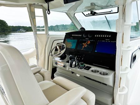 Boston Whaler 420 Outrage image