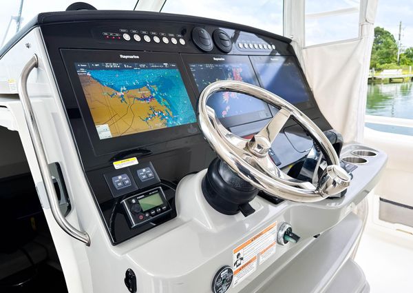 Boston Whaler 420 Outrage image