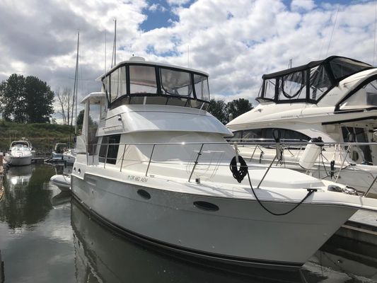 Carver 356 Aft Cabin Motor Yacht - main image