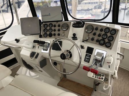 Carver 356 Aft Cabin Motor Yacht image